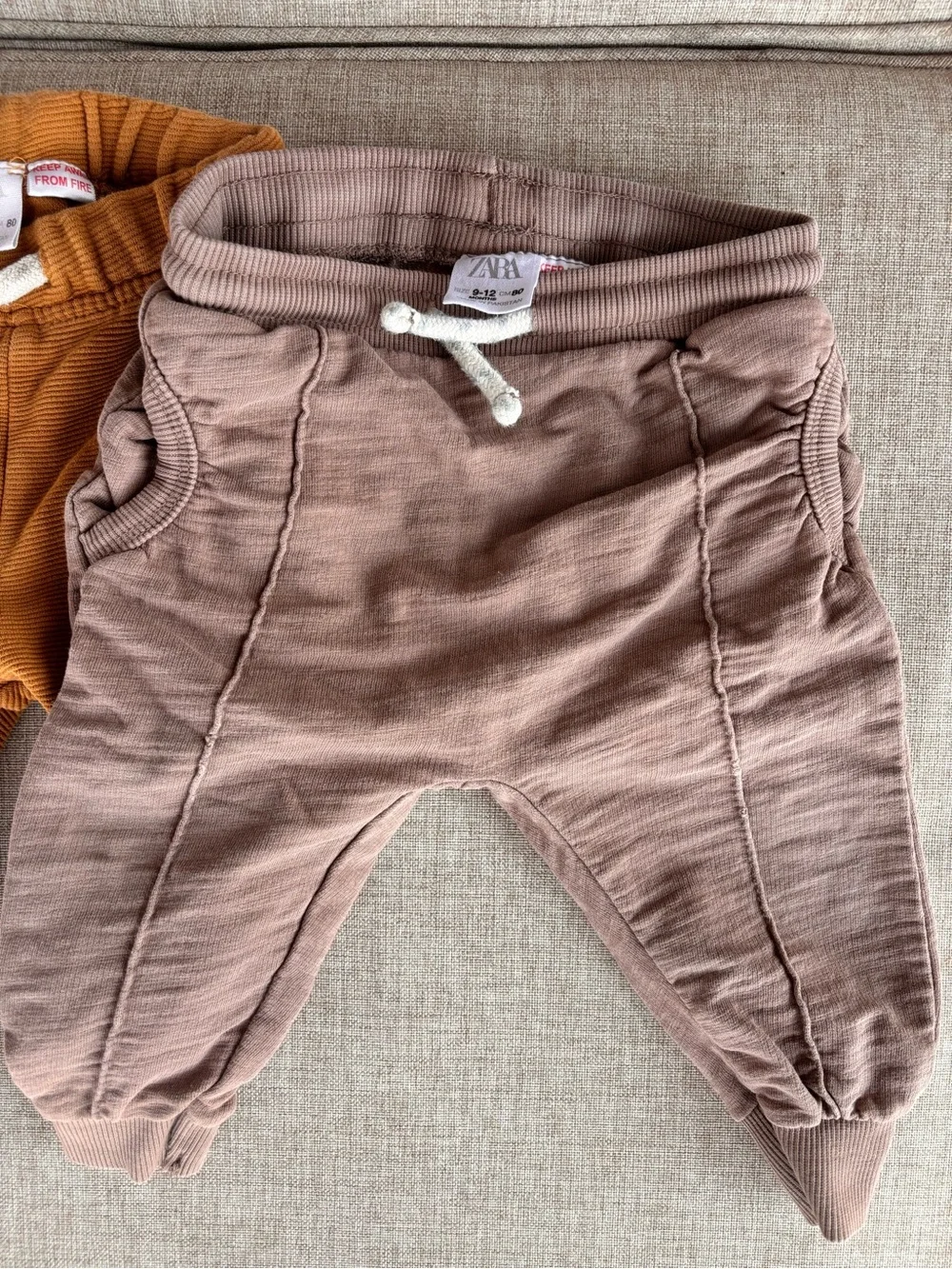 Zara 9-12 months jogger lot (3)